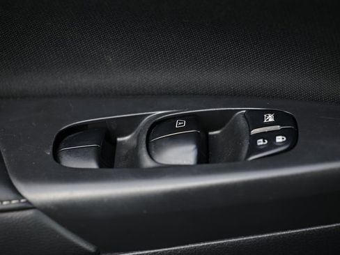 Used 2019 Nissan Sentra S w/ Appearance Package image 16