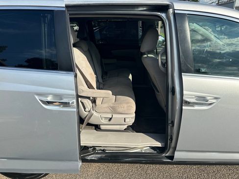 Used 2012 Honda Odyssey EX image 25