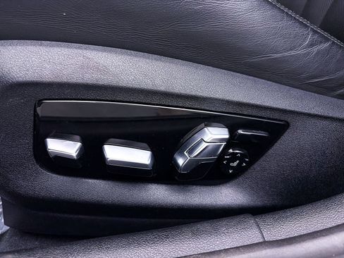 Used 2023 BMW M5 w/ Executive Package image 23