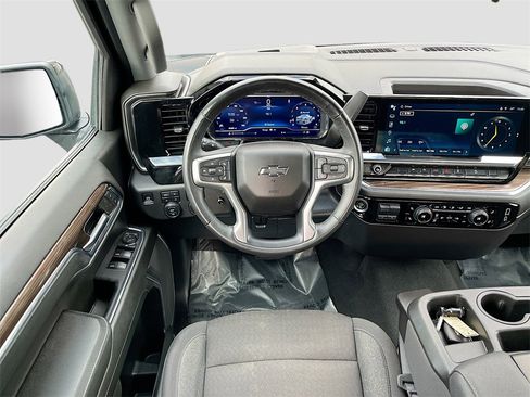Used 2024 Chevrolet Silverado 1500 RST w/ Z71 Off-Road Package image 22
