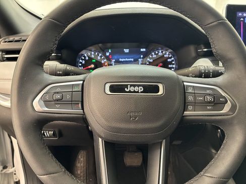 Used 2023 Jeep Compass Limited AWD/4WD image 14