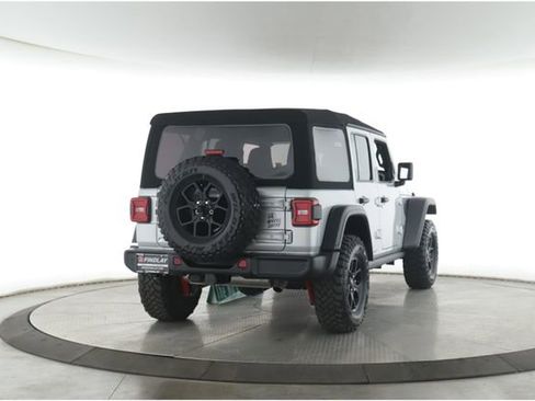 Used 2024 Jeep Wrangler Unlimited Sport AWD/4WD image 4
