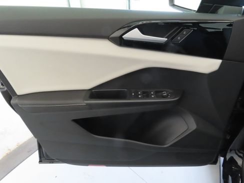 New 2026 Volkswagen Taos S FWD image 8