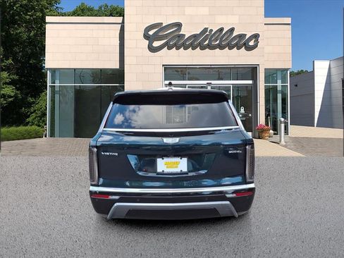 New 2026 Cadillac Vistiq Luxury w/ LPO, Floor Liner Package image 4