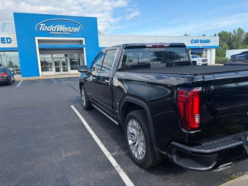 Used 2019 GMC Sierra 1500 Denali w/ Denali Ultimate Package AWD/4WD image 7