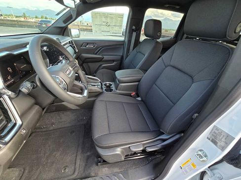 New 2024 GMC Canyon Elevation w/ Convenience Package image 22