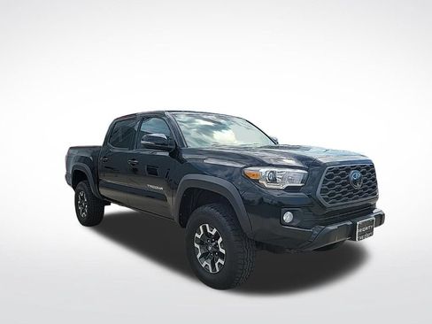 Used 2021 Toyota Tacoma TRD Off-Road AWD/4WD image 5
