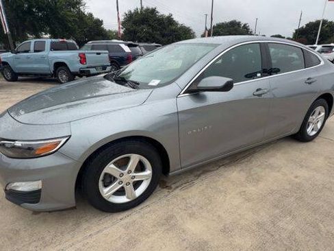 Used 2024 Chevrolet Malibu LT FWD image 4