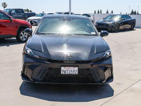 Used 2026 Toyota Camry SE FWD image 2