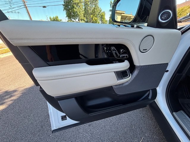 Used 2019 Land Rover Range Rover Supercharged AWD/4WD image 29