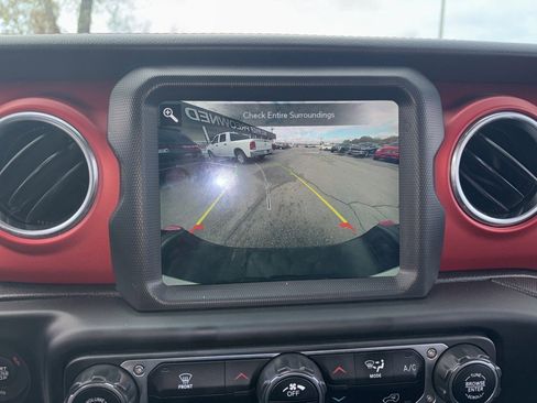 Used 2020 Jeep Gladiator Rubicon image 14