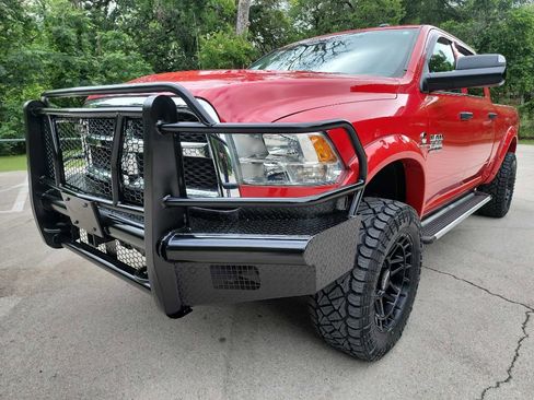 Used 2014 RAM 2500 Tradesman w/ Chrome Appearance Group AWD/4WD image 3