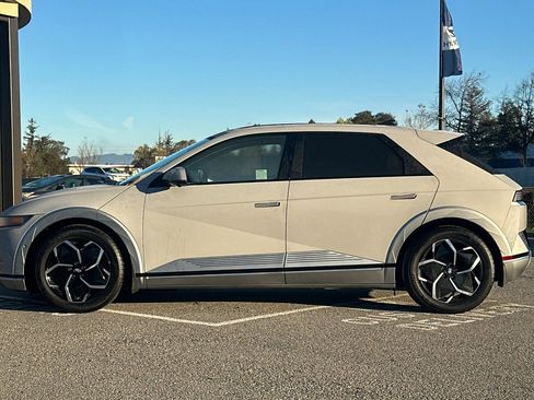 Used 2024 Hyundai Ioniq 5 Limited image 7