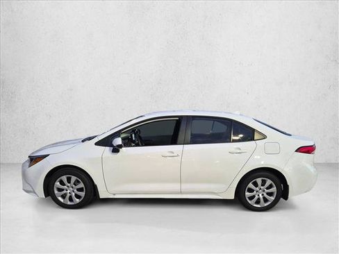 Used 2026 Toyota Corolla LE FWD image 8