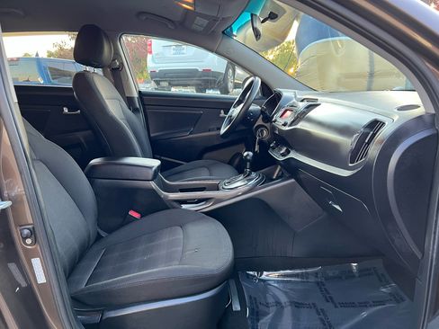 Used 2012 Kia Sportage LX w/ Convenience Pkg image 16