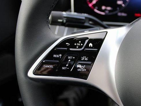 New 2025 Mercedes-Benz C 300 4MATIC Sedan image 18