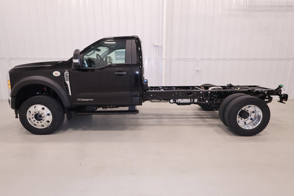 New 2026 Ford F600 4x4 Regular Cab Super Duty w/ XLT Value Package image 5