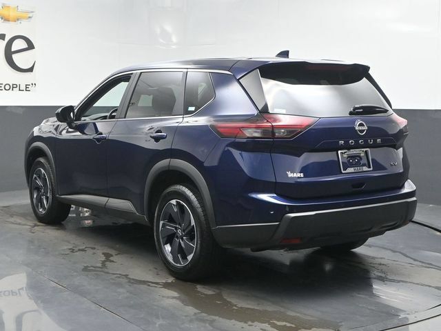 Used 2024 Nissan Rogue SV FWD image 37