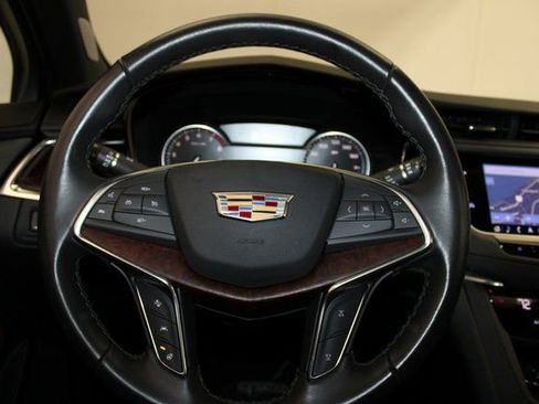 Used 2020 Cadillac XT5 Premium Luxury image 20