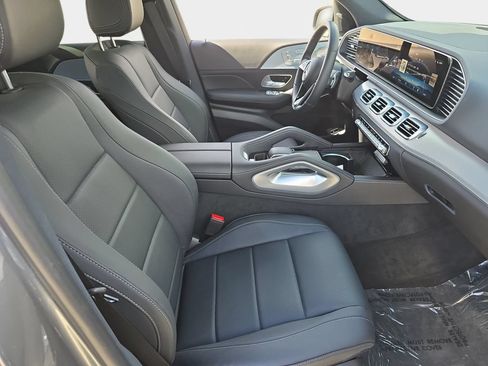 Used 2025 Mercedes-Benz GLE 450e 4MATIC image 12