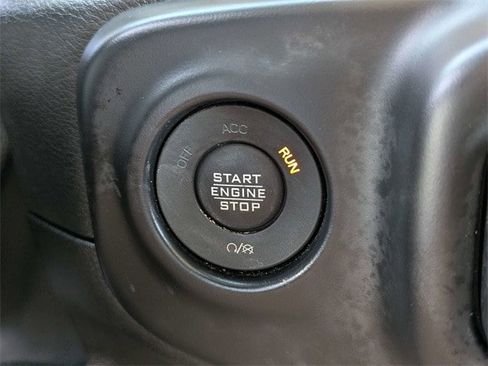 Used 2021 Jeep Wrangler Unlimited Sport image 28