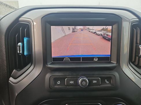 Used 2022 Chevrolet Silverado 1500 Custom image 20