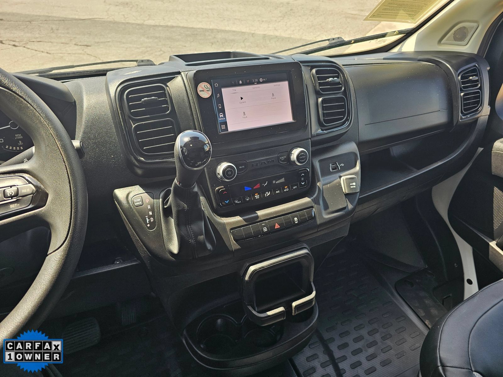 Used 2025 RAM ProMaster 2500 w/ Convenience Group FWD image 17