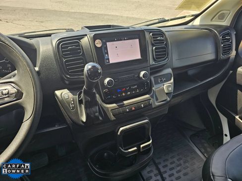 Used 2025 RAM ProMaster 2500 w/ Convenience Group FWD image 17