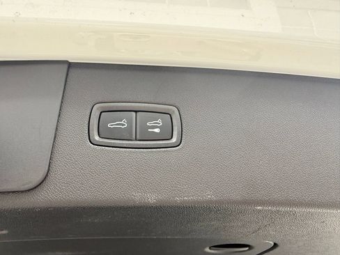 Used 2023 Porsche Cayenne Platinum Edition AWD/4WD image 21