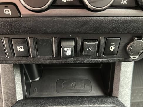 Used 2021 Toyota Tacoma TRD Off-Road AWD/4WD image 24