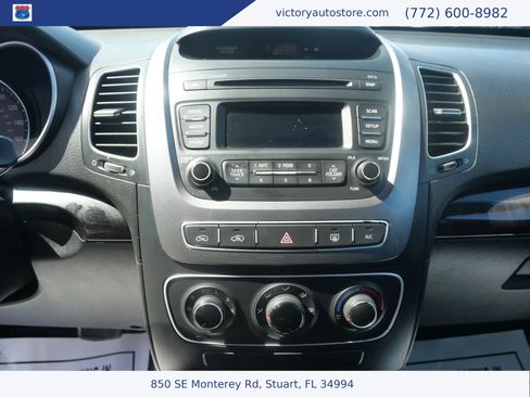 Used 2014 Kia Sorento LX FWD image 14