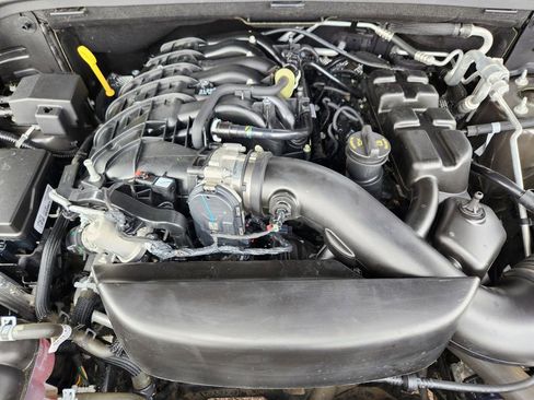 Used 2024 Dodge Durango GT AWD/4WD image 20