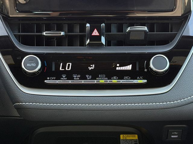 Certified 2025 Toyota Corolla SE w/ SE Package FWD image 23