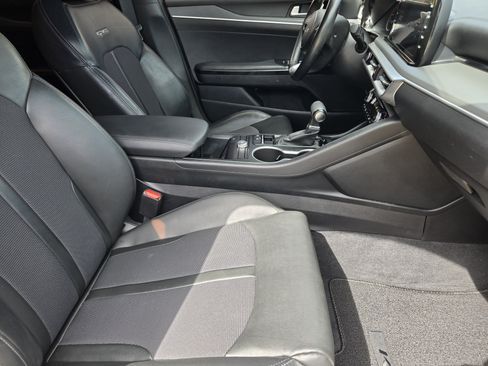 Used 2022 Kia K5 GT-Line FWD image 10