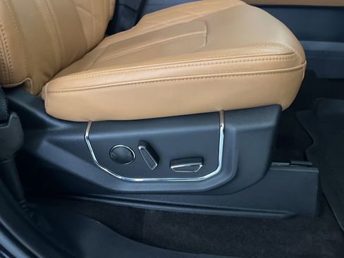 Used 2023 Ford Expedition Max Platinum image 62