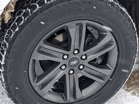 Used 2023 Ford F150 Lariat w/ Equipment Group 502A High image 10