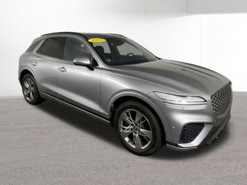 Used 2023 Genesis GV70 2.5T w/ Sport Prestige Package image 2