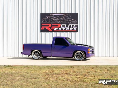 Used 1994 Chevrolet Silverado 1500 2WD Regular Cab image 1