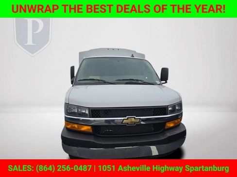 New 2025 Chevrolet Express 3500 w/ Power Convenience Package image 12