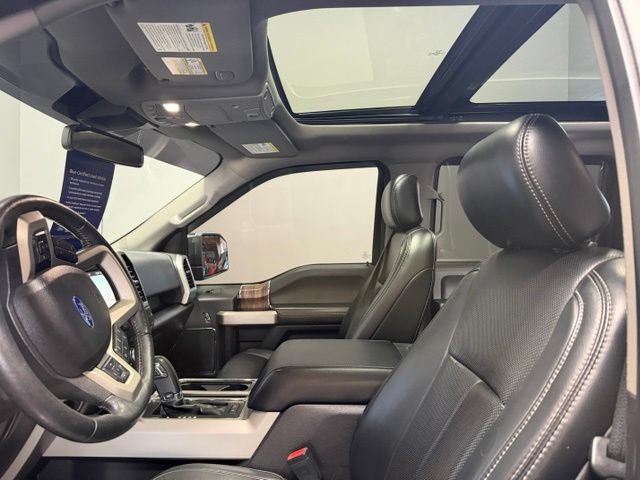 Used 2018 Ford F150 Lariat w/ Equipment Group 502A Luxury AWD/4WD image 17