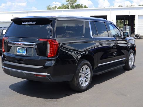 Certified 2023 GMC Yukon XL SLT w/ SLT Premium Package RWD image 9