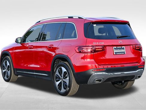 New 2026 Mercedes-Benz GLB 250 image 4