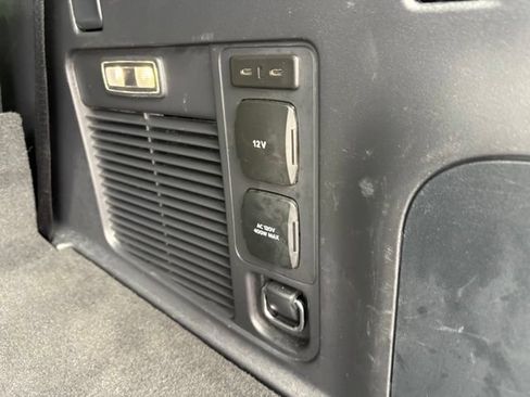 Used 2025 Ford Expedition Platinum AWD/4WD image 36