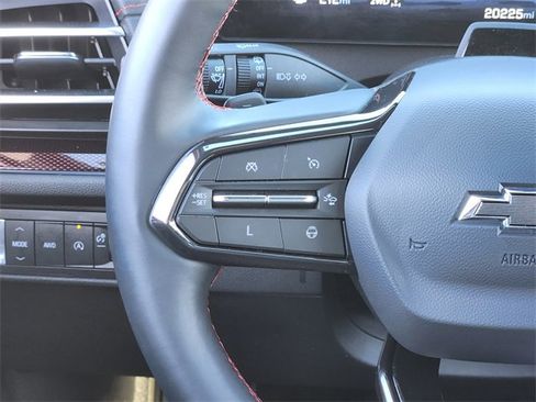 Used 2024 Chevrolet Traverse RS image 28