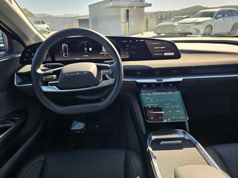 Used 2025 Lucid Air Touring AWD/4WD image 18
