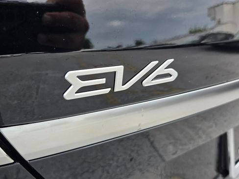 New 2025 Kia EV6 Wind image 5
