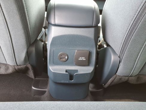 Used 2024 Ford Maverick XLT w/ XLT Luxury Package FWD image 16
