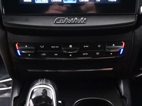 Used 2017 Maserati Ghibli RWD image 31