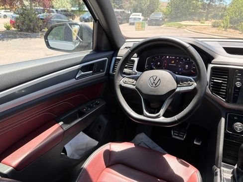 Used 2023 Volkswagen Atlas Cross Sport SEL Premium R-Line AWD/4WD image 16
