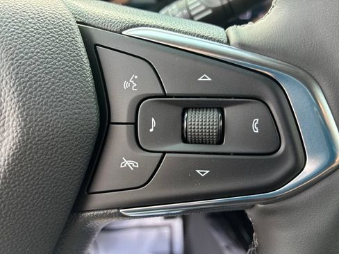 New 2026 Chevrolet Trax LT w/ LT Convenience Package FWD image 17